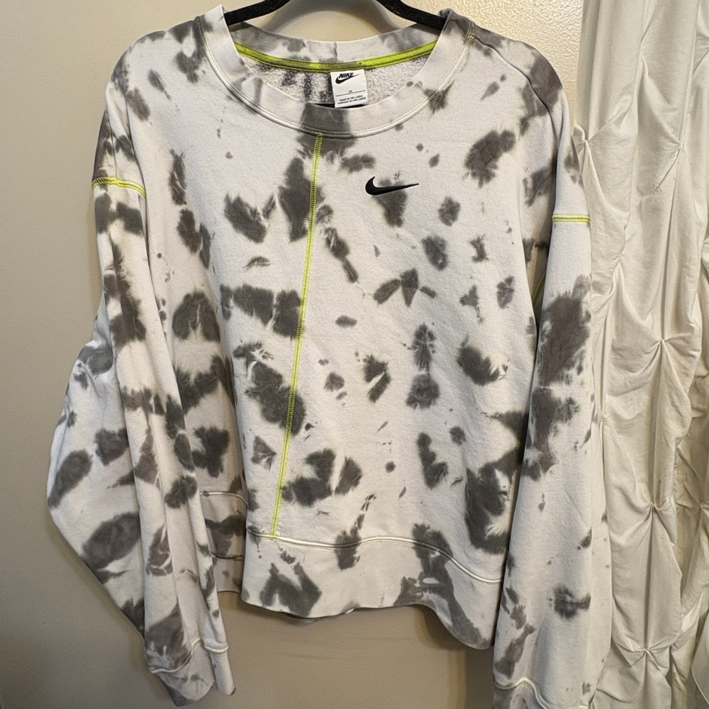 Nike Gray and White Tie-Dye Sweatshirt